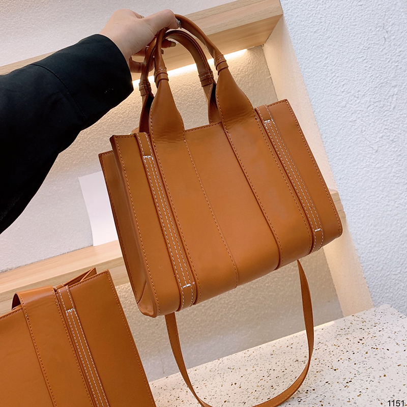 Woman Shopping Bag Designer Woody Tote Bag Womens Fashion Leather Handbags Luxury Crossbody Totes Black Brown Handle Large Medium And Small, Protection for bag
Woman Shopping Bag Designer Woody Tote Bag Womens Fashion Leather Handbags Luxury Crossbody Totes Black Brown Handle Large Medium And Small, Protection for bag