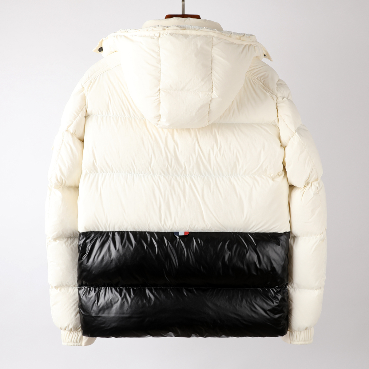 Designer Maya Men's Down Jacket Chest Print Letters Women's Parka Size 1-5, Sold out
Designer Maya Men's Down Jacket Chest Print Letters Women's Parka Size 1-5, Sold out