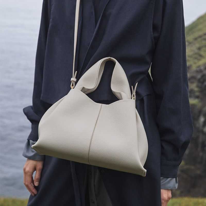 Bags Women Designers Luxurys The Row Tote Crossbody Leather Bucket Half Moon Bag Crescent Underarm Shoulder Purse OT26 YV7H, Gray
Bags Women Designers Luxurys The Row Tote Crossbody Leather Bucket Half Moon Bag Crescent Underarm Shoulder Purse OT26 YV7H, Gray