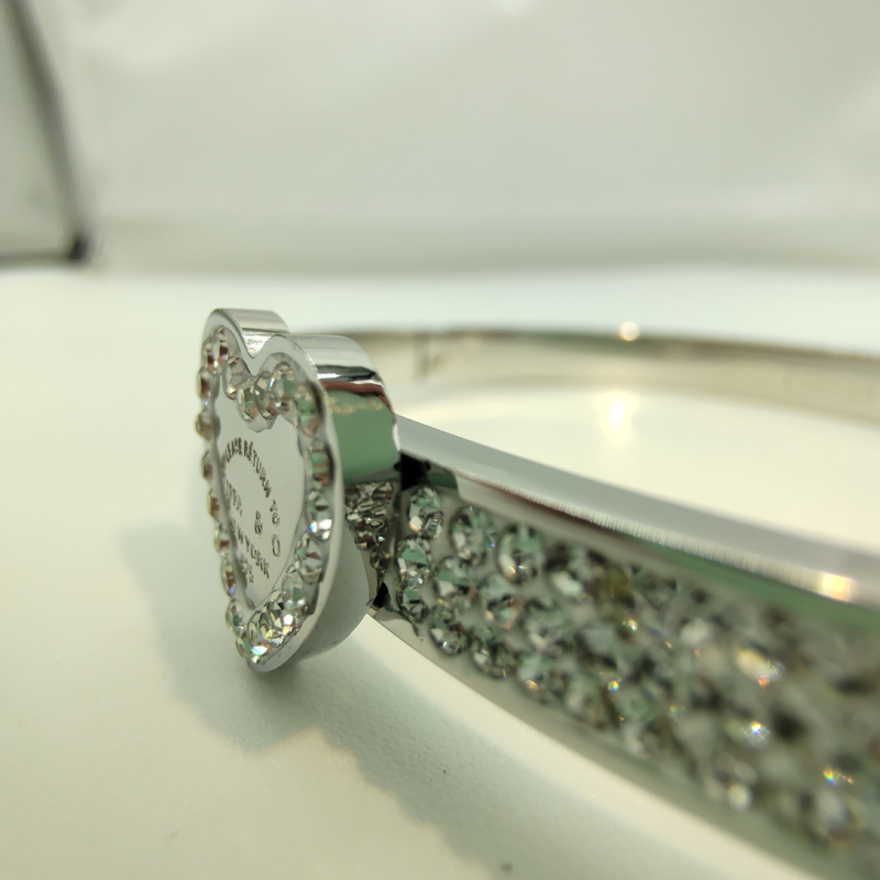 925 Silver Classic Bangle Bracelets Love Women Luxury Designer Stainless steel Letter Bracelet Crystal Silver Plated Stainless steel Wedding Gift
925 Silver Classic Bangle Bracelets Love Women Luxury Designer Stainless steel Letter Bracelet Crystal Silver Plated Stainless steel Wedding Gift