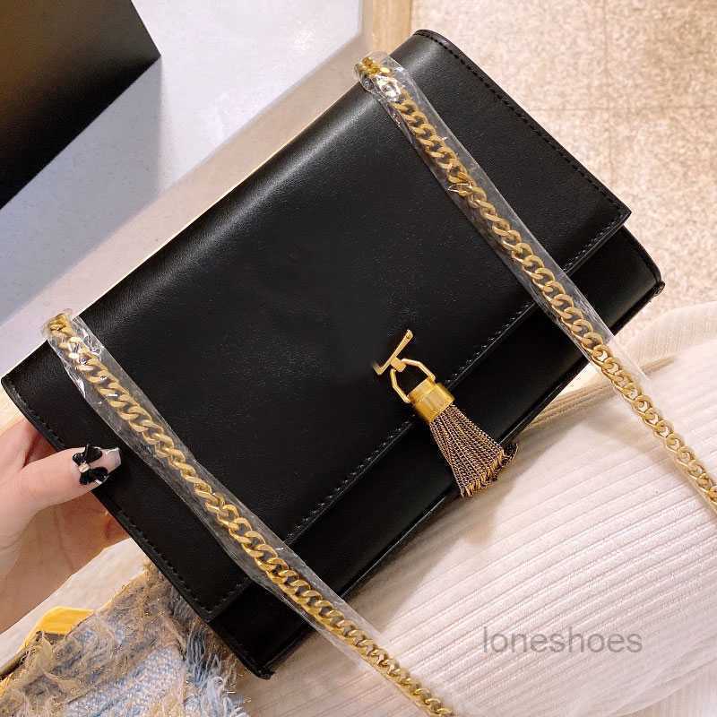 Evening Bags Chain Crossbody Messenger Bags Tassels Shoulder Envelope Bag Women Flap Handbag Clutch Purse Classic Letters Magnetic Hasp Hig, 23cm
Evening Bags Chain Crossbody Messenger Bags Tassels Shoulder Envelope Bag Women Flap Handbag Clutch Purse Classic Letters Magnetic Hasp Hig, 23cm
