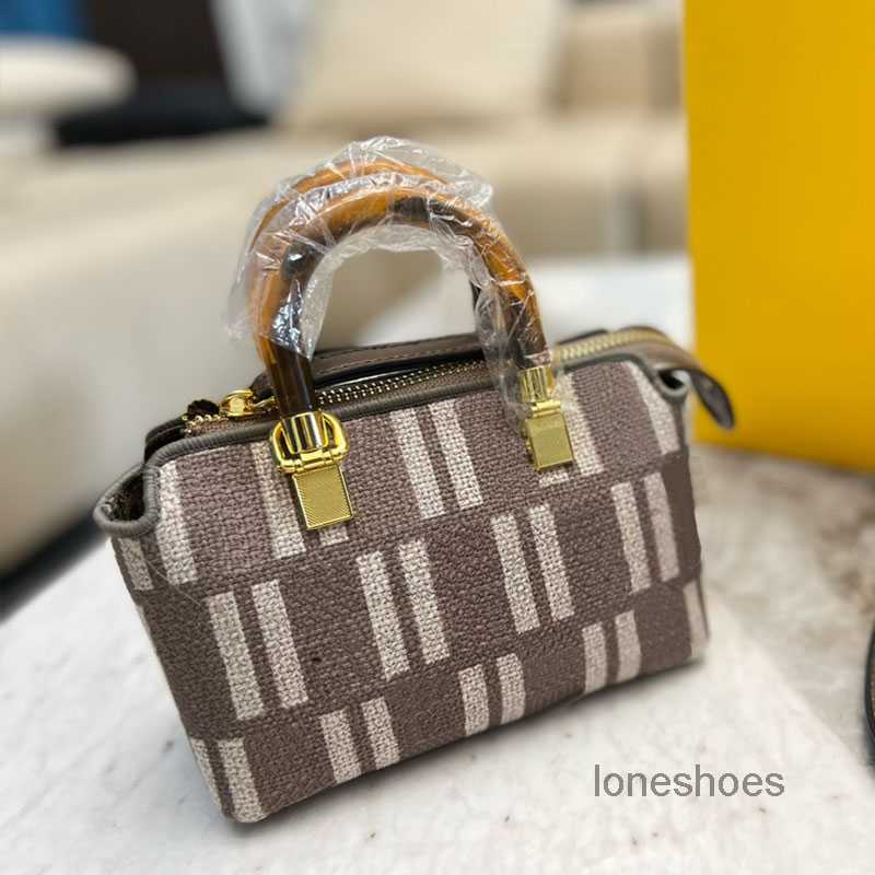 Evening Bags Mini Boston Bags Pillow Hand Bag Women Amber Handle Handbag Crossbody Shouler Bags Purse Canvas Leather Classic Lettered Old F, 17x12cm
Evening Bags Mini Boston Bags Pillow Hand Bag Women Amber Handle Handbag Crossbody Shouler Bags Purse Canvas Leather Classic Lettered Old F, 17x12cm