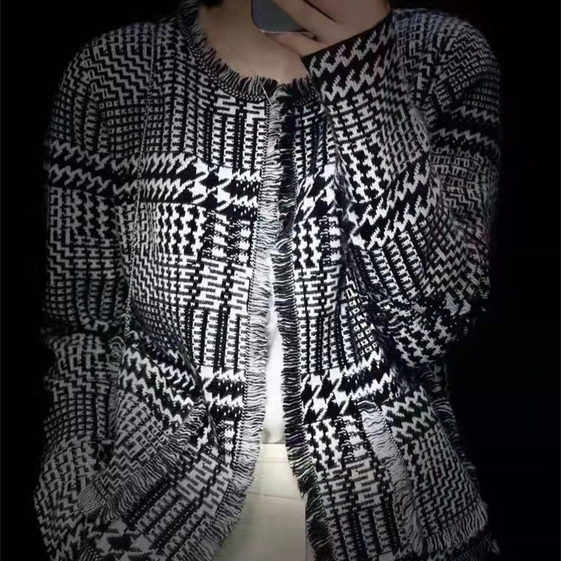 Womens Knits Tees autumn and winter wool sweater cardigan houndstooth fringed short top sweater coat thick round neck women 220923