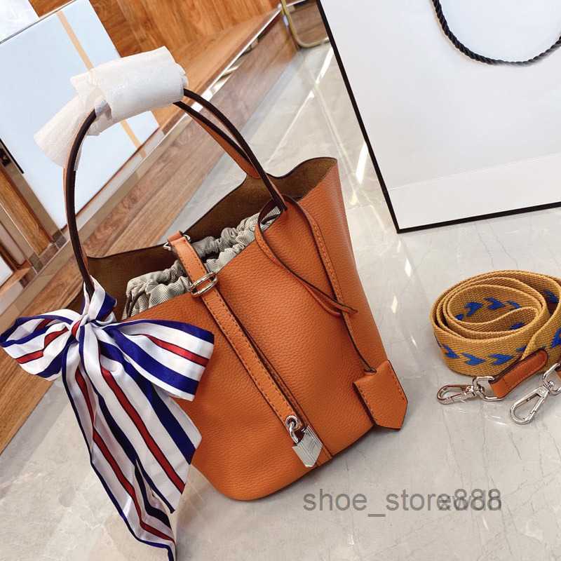Evening Bags Vegetable 2ps Basket Bucket Bag Small Handbag Purse Crossbody Bags Lovely Drawstring Liner Genuine Leather Detachable Shoulder
Evening Bags Vegetable 2ps Basket Bucket Bag Small Handbag Purse Crossbody Bags Lovely Drawstring Liner Genuine Leather Detachable Shoulder