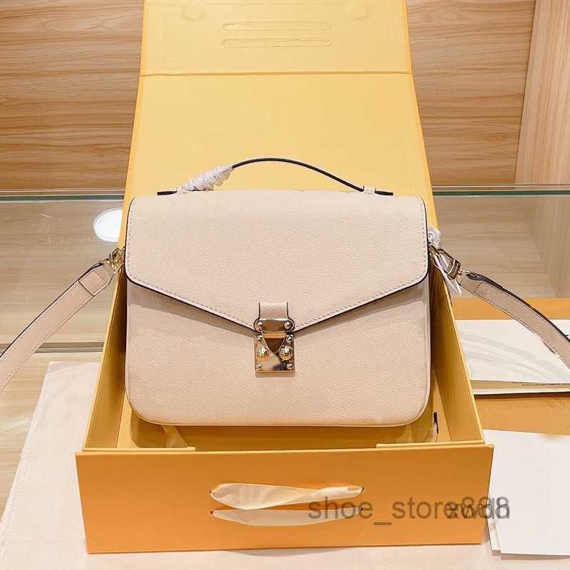 Evening Bags Messenger Women Bag Classic Handbag Purse Shoulder Crossbody Bags Cowhide Leather Triangle Lock High Quality Detachable Long S
Evening Bags Messenger Women Bag Classic Handbag Purse Shoulder Crossbody Bags Cowhide Leather Triangle Lock High Quality Detachable Long S