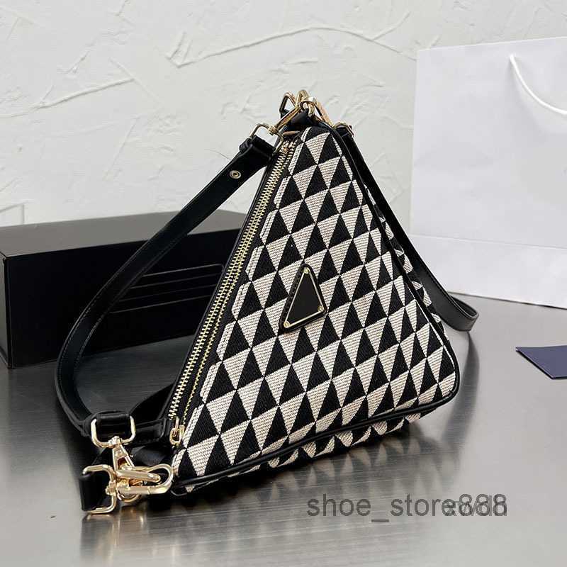 Evening Bags Triangle Women Crossbody Bag Canvas Leather Handbags Purse Detachable Handle Strap Zipper Closure Inside Fashion Letters Shoul
Evening Bags Triangle Women Crossbody Bag Canvas Leather Handbags Purse Detachable Handle Strap Zipper Closure Inside Fashion Letters Shoul