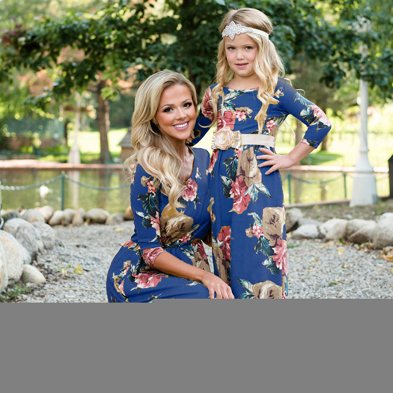 Family Matching Outfits Long Sleeve Mother Daughter Dresses Wedding Party Clothes Floral Mommy And Me Look Dress Autumn Women Girl 220924