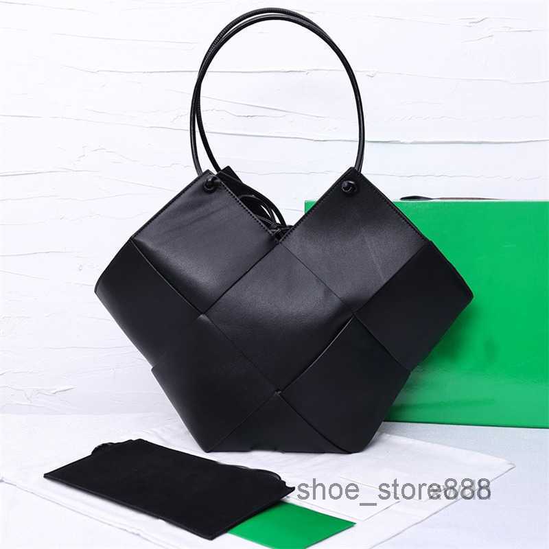 Evening Bags Intreccio Medium Suede Tote Bags Handbag Designer Crossbody Leather String Closure Canvas Marc Woven Flannel Shoulder Bag
Evening Bags Intreccio Medium Suede Tote Bags Handbag Designer Crossbody Leather String Closure Canvas Marc Woven Flannel Shoulder Bag