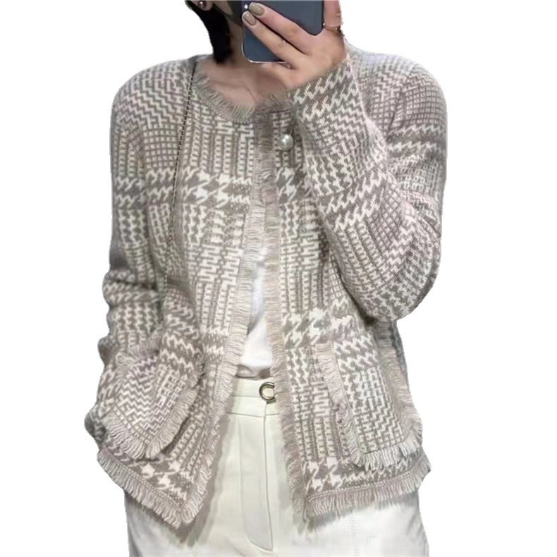 Womens Knits Tees autumn and winter wool sweater cardigan houndstooth fringed short top sweater coat thick round neck women 220923