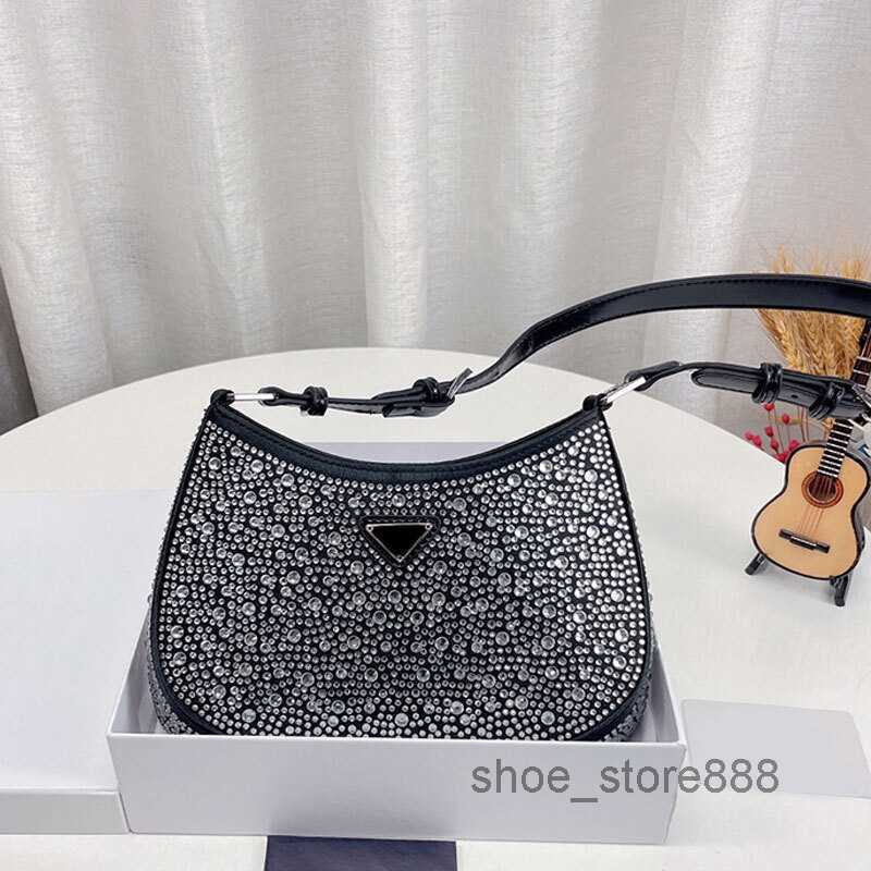 Evening Bags Crystal Clutch Shoulder Bag Women Cleo Crossbody Bags Genuine Leather Adjustable Handle Magnetic Buckle Closure Fashion Letter
Evening Bags Crystal Clutch Shoulder Bag Women Cleo Crossbody Bags Genuine Leather Adjustable Handle Magnetic Buckle Closure Fashion Letter