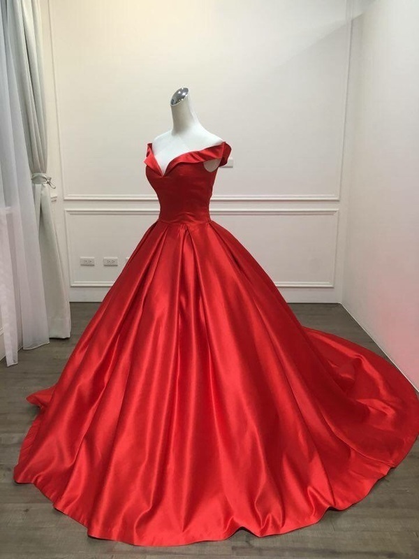 Party Dresses Elegant Simple Red Prom Dresses V Neck Ball Gowns Cap Sleeve Satin vestidos de formatura Backless Reflective Dress 220923