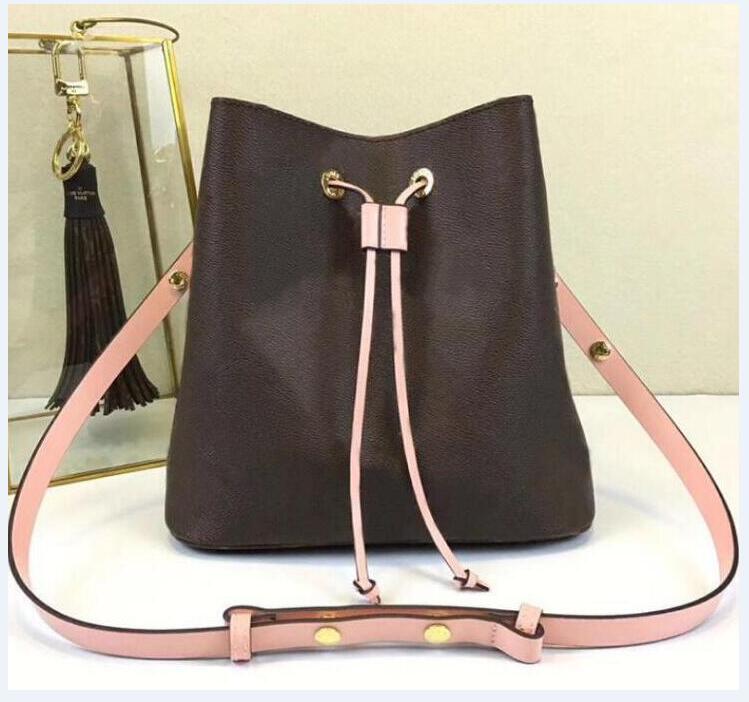 Designers bags Luxury Leather styles Handbags Famous Designer for Women Single Shoulder Bag popular Boston Bags 018, Red
Designers bags Luxury Leather styles Handbags Famous Designer for Women Single Shoulder Bag popular Boston Bags 018, Red