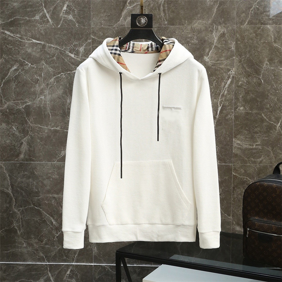 Men's sweater one-piece hat sweatshirt European brand autumn round neck shirt Fashion style long sleeve pullover black and white two color casual sports men's M-3XL
Men's sweater one-piece hat sweatshirt European brand autumn round neck shirt Fashion style long sleeve pullover black and white two color casual sports men's M-3XL