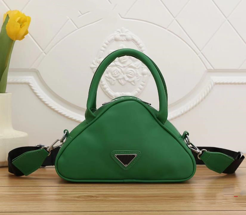fashion Nylon woman luxurys men designers bags lady crossbody tote Hobo Shoulder Purses Handbags Bag wallet, Logo
fashion Nylon woman luxurys men designers bags lady crossbody tote Hobo Shoulder Purses Handbags Bag wallet, Logo