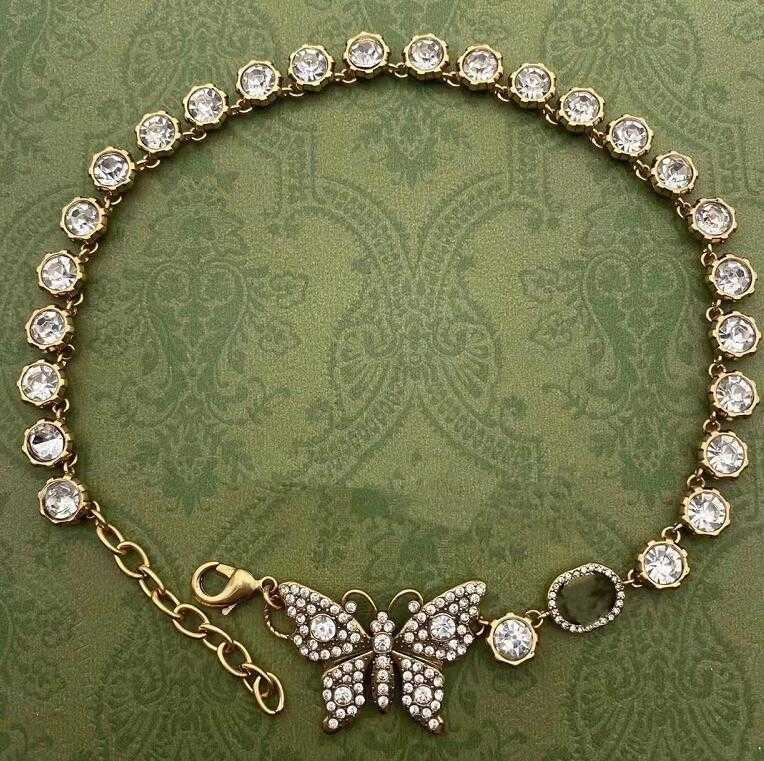 Women Fashion Chain Choker Gold Necklace Designer Stainless Steel Punk Brand Letter Bracelets Necklaces Hip Hop Pendant Jewelry Set
Women Fashion Chain Choker Gold Necklace Designer Stainless Steel Punk Brand Letter Bracelets Necklaces Hip Hop Pendant Jewelry Set