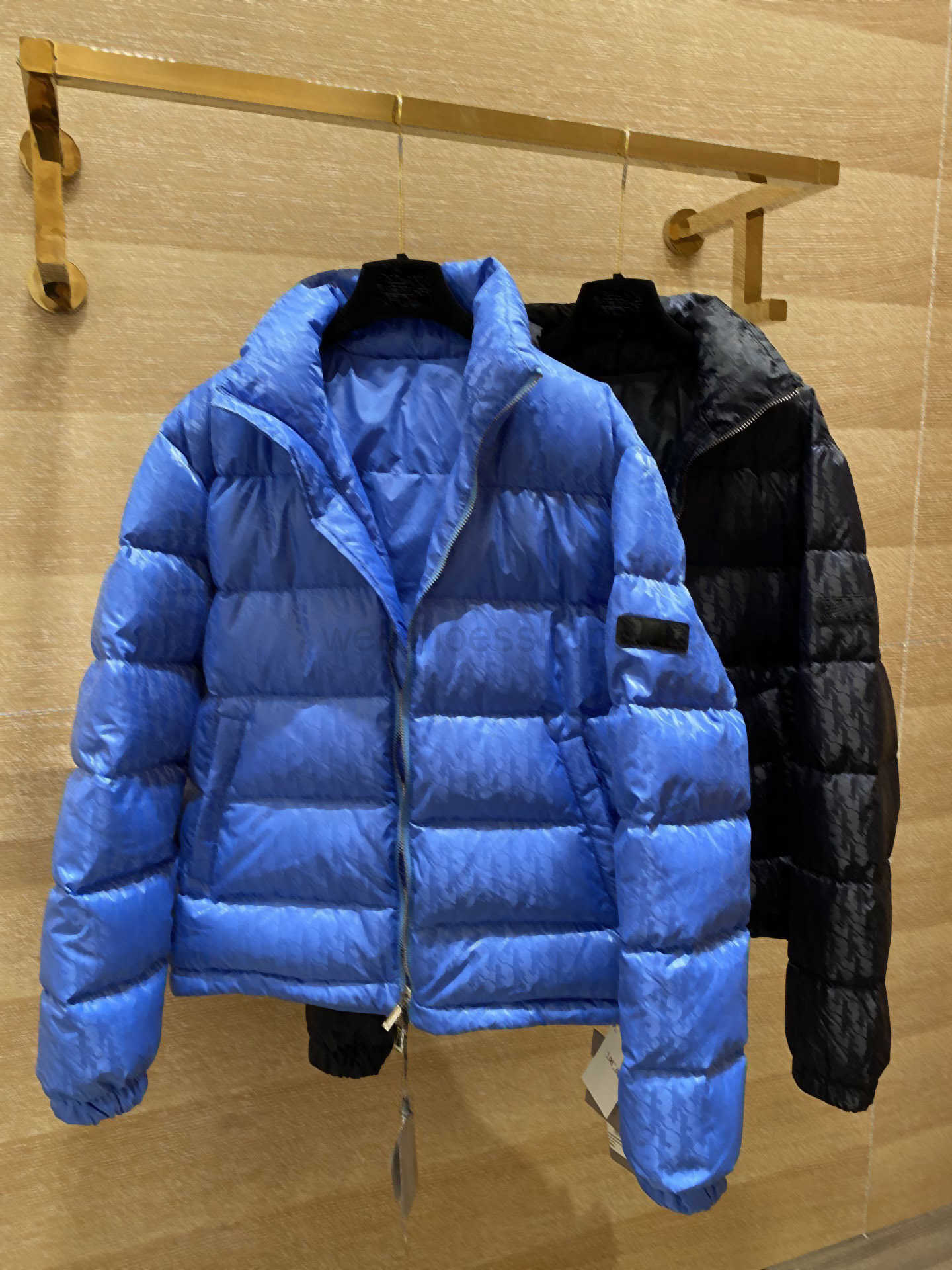 Mens Down Jacket Parkas Coats pink Winter Hooded Top Quality Women Casual Outdoor Feather Outwear Keep warm Thick double zipper Removable, Black
Mens Down Jacket Parkas Coats pink Winter Hooded Top Quality Women Casual Outdoor Feather Outwear Keep warm Thick double zipper Removable, Black