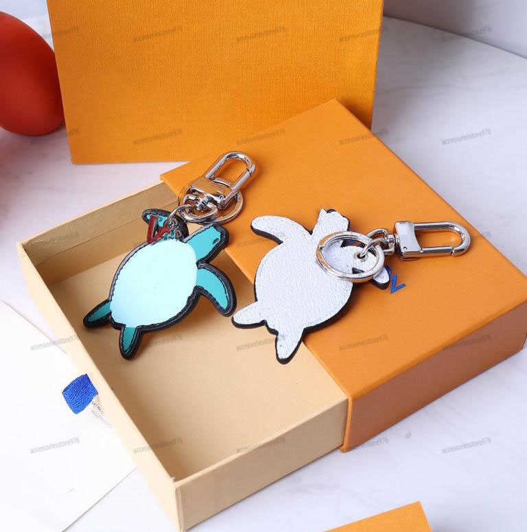 Designer Tortoise Keychain Letter Printing Round High Quality Basketball Cartoon Key Chain PU Leather Alphabet Pattern Car Keys Ring Pendant
Designer Tortoise Keychain Letter Printing Round High Quality Basketball Cartoon Key Chain PU Leather Alphabet Pattern Car Keys Ring Pendant
