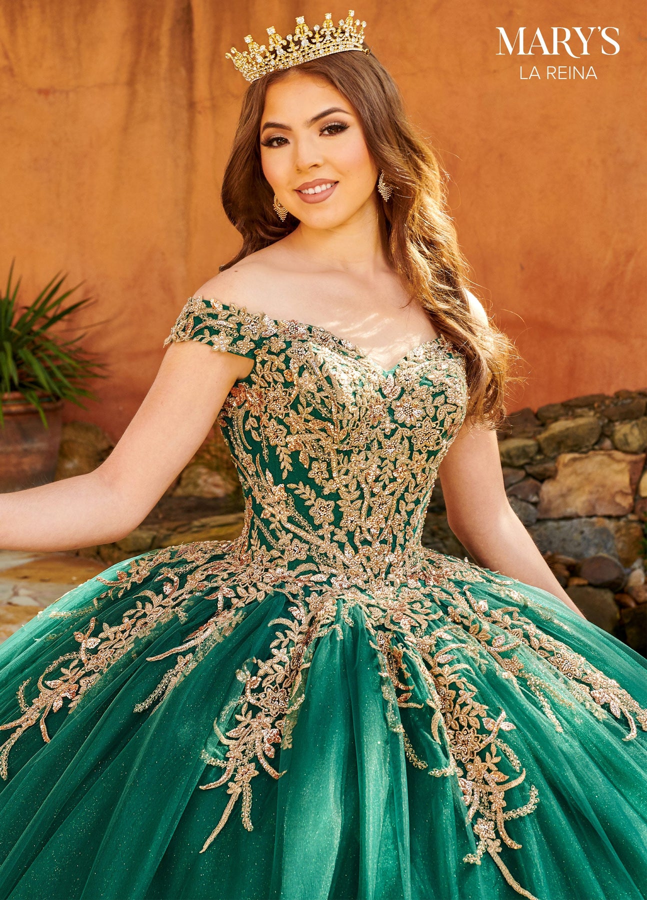 Green Quinceanera Dresses Off The Shoulder Beaded Gold Lace Appliqued Ball Gown Sweet 16 Prom Dress Party Dress Evening Gowns