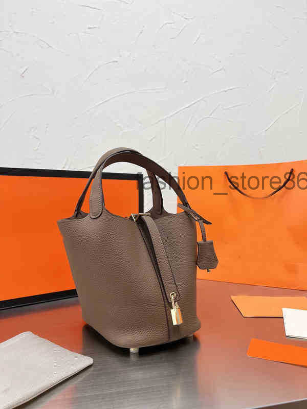 Bucket Bag Closed-toe Layer Cowhide Food Basket Tote All-match Shoulder Handbag Genuine Leather Womens Mother and Child Purses, Coffee
Bucket Bag Closed-toe Layer Cowhide Food Basket Tote All-match Shoulder Handbag Genuine Leather Womens Mother and Child Purses, Coffee