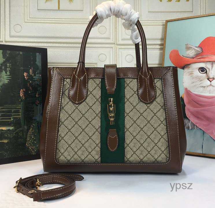 Evening Bags New Fashion Women Handbags Ladies Designer Composite Bags Lady Clutch Bag Shoulder Tote Female Purse Wallet Grid Word Metal De, Light brown grid word/blue bar
Evening Bags New Fashion Women Handbags Ladies Designer Composite Bags Lady Clutch Bag Shoulder Tote Female Purse Wallet Grid Word Metal De, Light brown grid word/blue bar