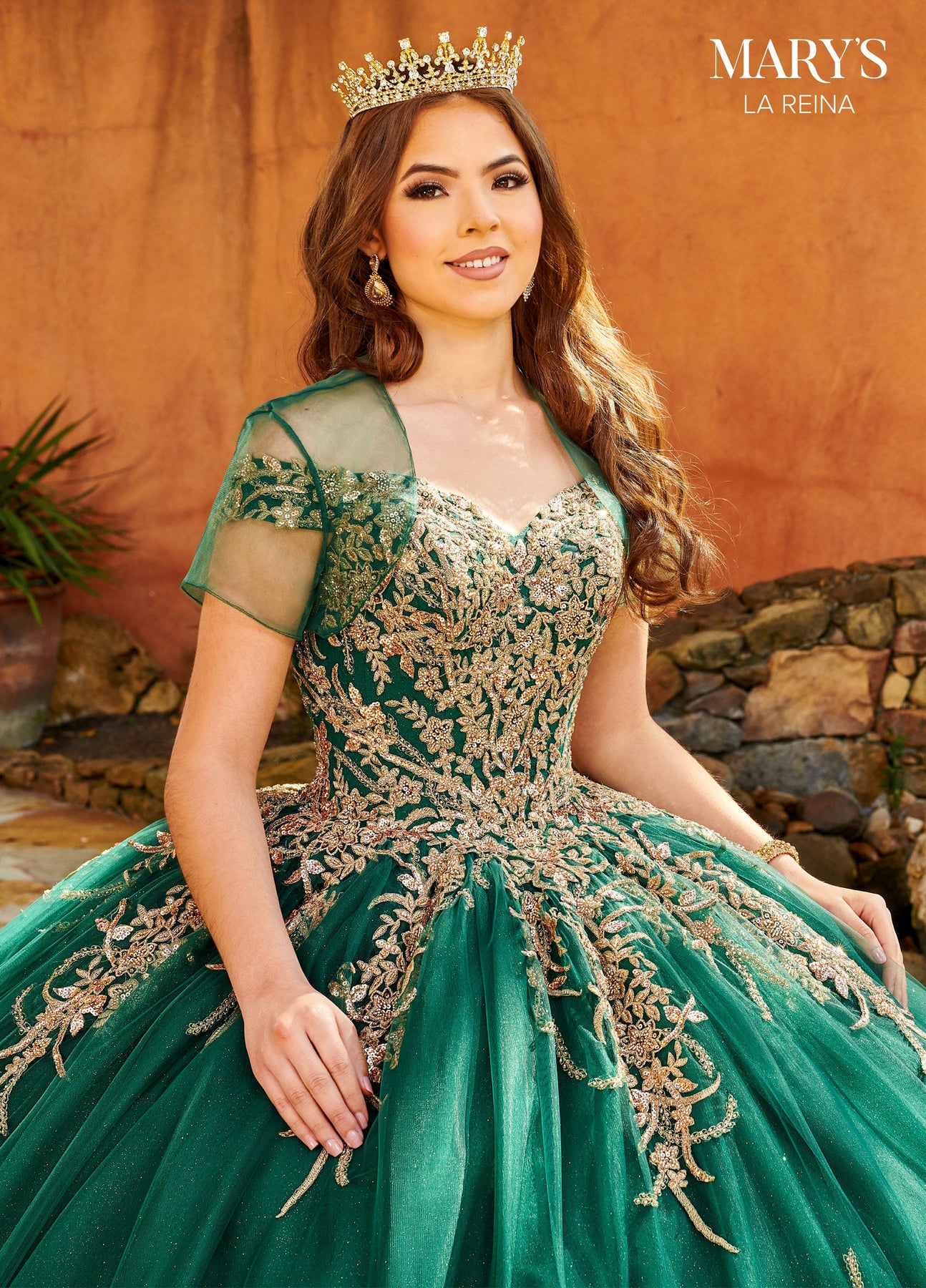 Green Quinceanera Dresses Off The Shoulder Beaded Gold Lace Appliqued Ball Gown Sweet 16 Prom Dress Party Dress Evening Gowns