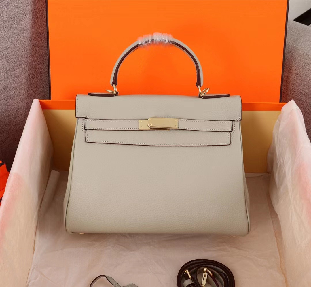Classic Luxury Chain 7A quality Bags Fashion Plaid Flower Brand Wallet Vintage Ladies Brown Leather Handbag designer shoulder, Box
Classic Luxury Chain 7A quality Bags Fashion Plaid Flower Brand Wallet Vintage Ladies Brown Leather Handbag designer shoulder, Box