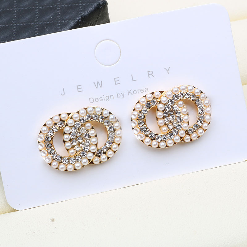 2Colors Simple 18K Gold Plated 925 Silver Luxury Brand Designers Letters Stud Geometric Famous Women Round Crystal Rhinestone Pearl Earring Wedding Party Jewerlry
2Colors Simple 18K Gold Plated 925 Silver Luxury Brand Designers Letters Stud Geometric Famous Women Round Crystal Rhinestone Pearl Earring Wedding Party Jewerlry