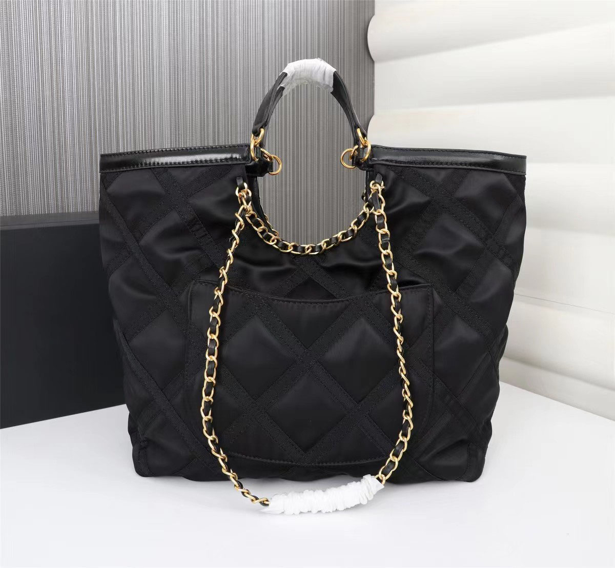 5A Quality Women Handbags Cross Body Bags designer Circle Hand Design High-grade Texture Single Shoulder Messenger, Box
5A Quality Women Handbags Cross Body Bags designer Circle Hand Design High-grade Texture Single Shoulder Messenger, Box