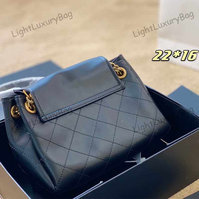 Chain Shoulder messenger Bag Designer Leather Wallet simple Crossbody For Women Classic Famous Brand Shopping Purses 220201, Black
Chain Shoulder messenger Bag Designer Leather Wallet simple Crossbody For Women Classic Famous Brand Shopping Purses 220201, Black
