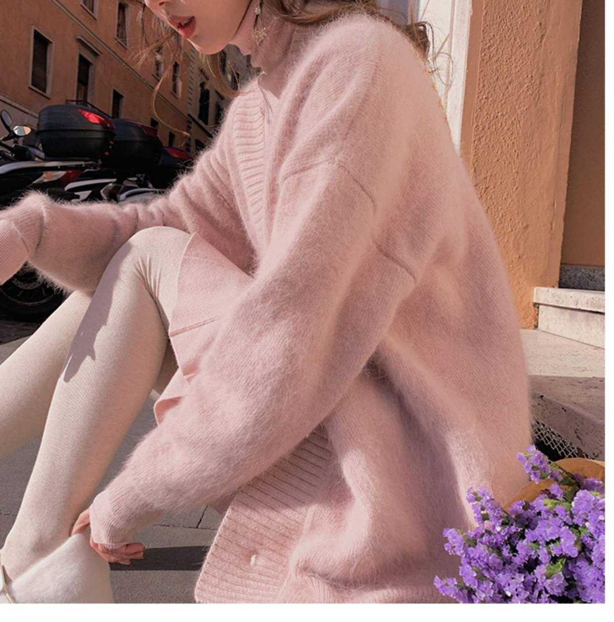 Elegant Women's Sweaters Women Mink Cashmere Cardigan Coat Chic Autumn Winter Pearl Button V Neck Knitted Mohair Soft Loose Sweater Jacket Coat T