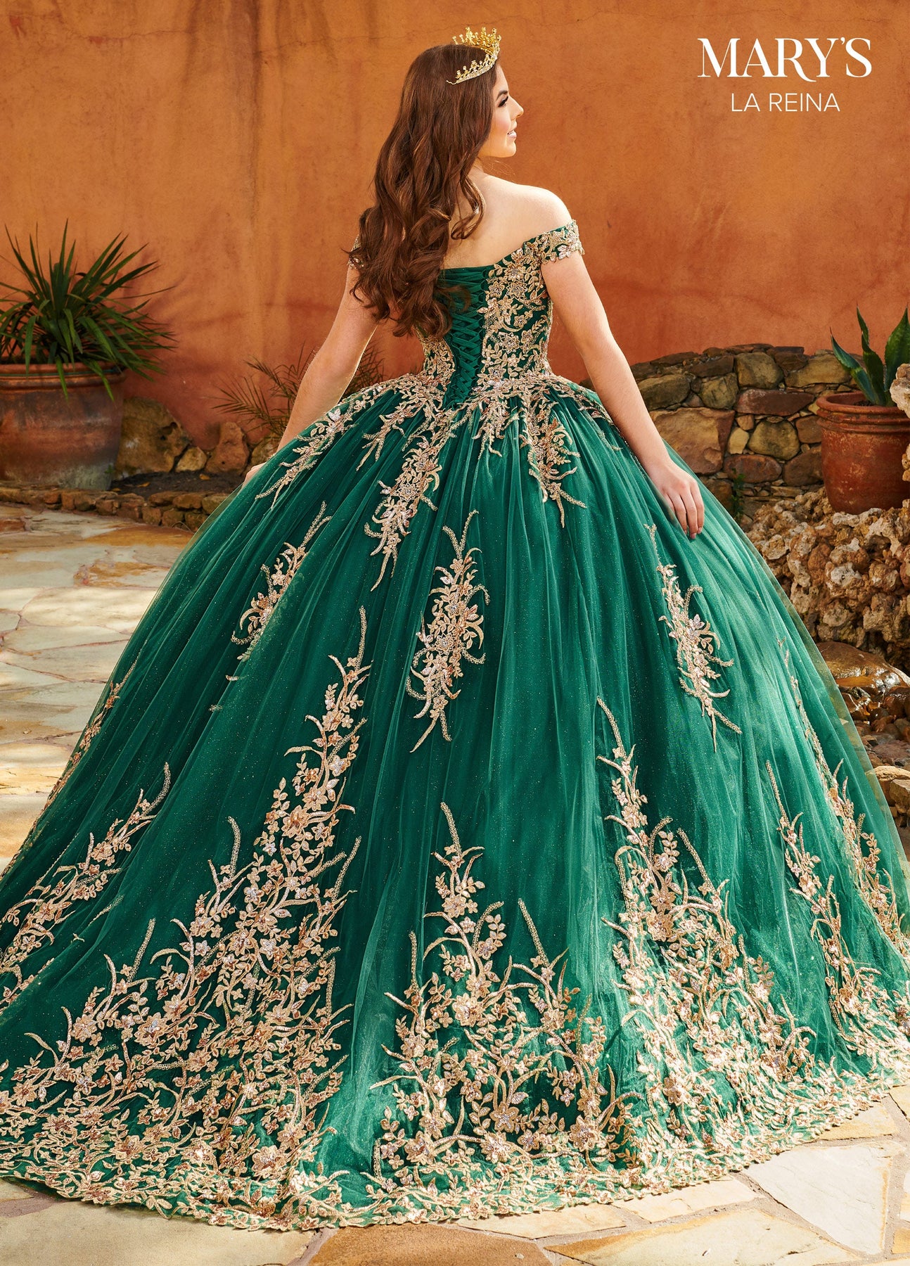 Green Quinceanera Dresses Off The Shoulder Beaded Gold Lace Appliqued Ball Gown Sweet 16 Prom Dress Party Dress Evening Gowns