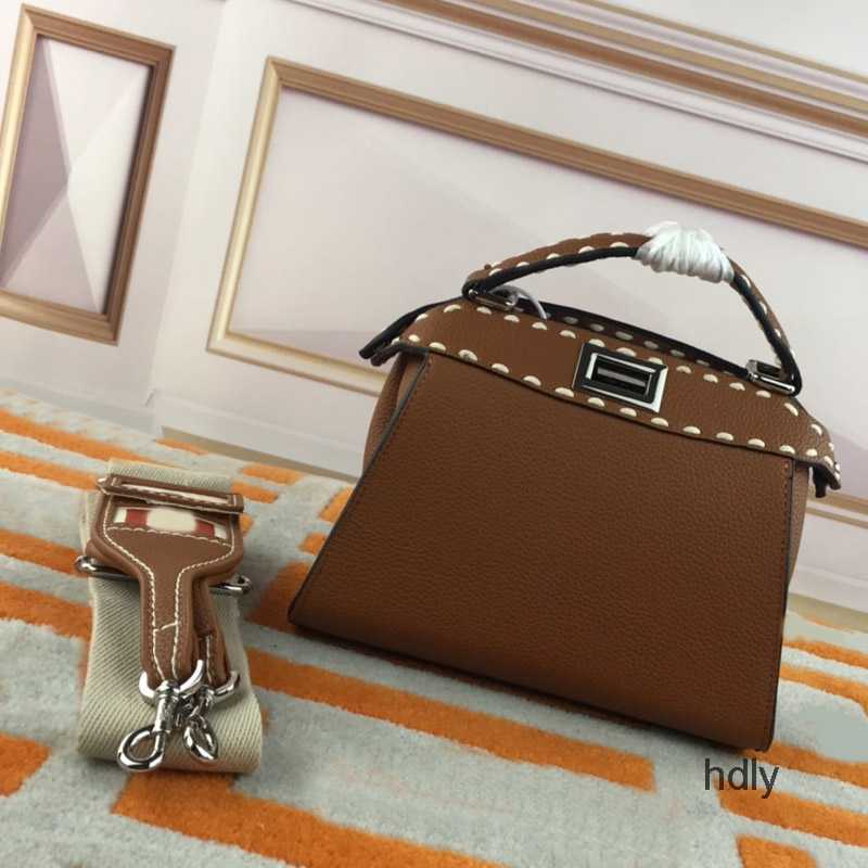 Evening Bags Women Cross Body Bags Large Capacity Handbag Messenger Bag Manual Suture Classic Twist Lock Female Totes Adjustable Detachable Shoulder Strap, Black
Evening Bags Women Cross Body Bags Large Capacity Handbag Messenger Bag Manual Suture Classic Twist Lock Female Totes Adjustable Detachable Shoulder Strap, Black