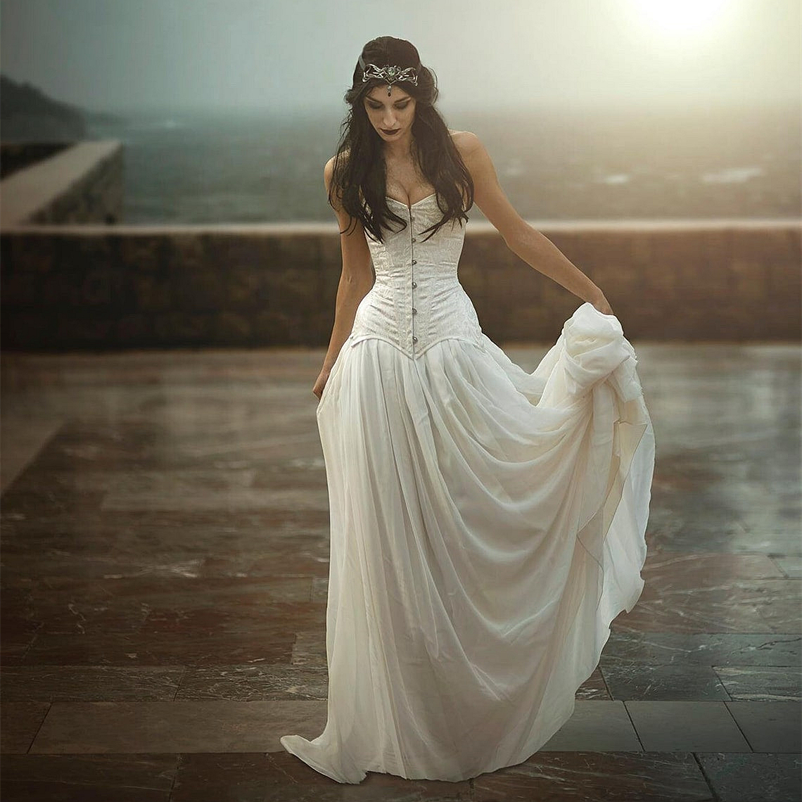 Medieval A-Line Wedding Dresses Corset Vintage Victorian Bridal Gowns With Cape Renaissance Gothic Ivory Chiffon Satin Masquerade Dress 2022