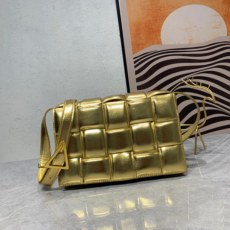 Women big Quality Mirror Chian weave bag shoulder straps Pillow Bags luxury Designers genuine leather crossbody purse wallet full packaging, Black leather belt
Women big Quality Mirror Chian weave bag shoulder straps Pillow Bags luxury Designers genuine leather crossbody purse wallet full packaging, Black leather belt