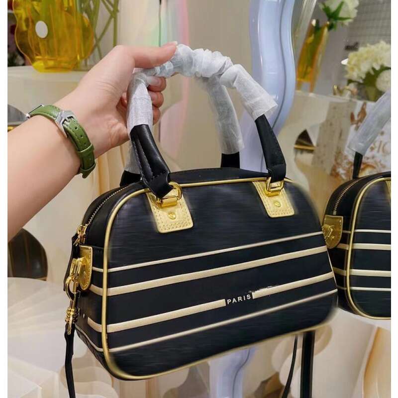 Evening Bags Women Shoulder Bag Handbag Luxurys Designers Bags Clutch High Quality Genuine Leather Letter Black Orange White Pillow Shape Z
Evening Bags Women Shoulder Bag Handbag Luxurys Designers Bags Clutch High Quality Genuine Leather Letter Black Orange White Pillow Shape Z