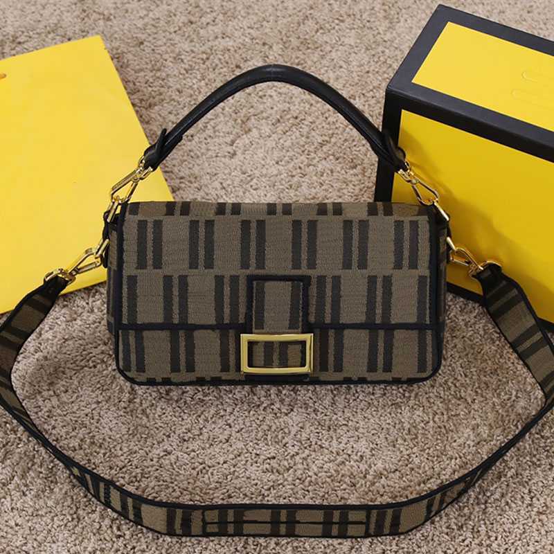 Evening Bags Classic Letter Baguette Bag Women Shoulder Bags Crossbody Handbag Purses Canvas Leather Metal Hardware Flap Hasp Chain Clutch Purse Wallet
Evening Bags Classic Letter Baguette Bag Women Shoulder Bags Crossbody Handbag Purses Canvas Leather Metal Hardware Flap Hasp Chain Clutch Purse Wallet
