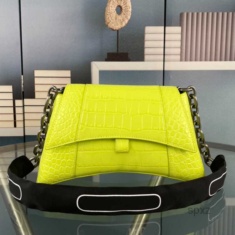 Evening Bags 2022 Chain Handbag Cross Body Bag Half Moon Bags Leather Alligator Pattern Shoulder Purse Metal Hardware Letter Sign Women Clutch Wallet Multicolor
Evening Bags 2022 Chain Handbag Cross Body Bag Half Moon Bags Leather Alligator Pattern Shoulder Purse Metal Hardware Letter Sign Women Clutch Wallet Multicolor