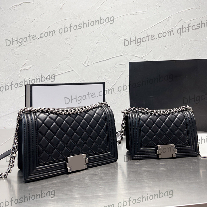 French Womens Classic Lambskin Boy Quilted Bags Genuine Leather Mini Medium Aged Silver/Gold Metal Chain Strap Crossbody Shoulder Designer Handbags 20CM/25CM, Box
French Womens Classic Lambskin Boy Quilted Bags Genuine Leather Mini Medium Aged Silver/Gold Metal Chain Strap Crossbody Shoulder Designer Handbags 20CM/25CM, Box