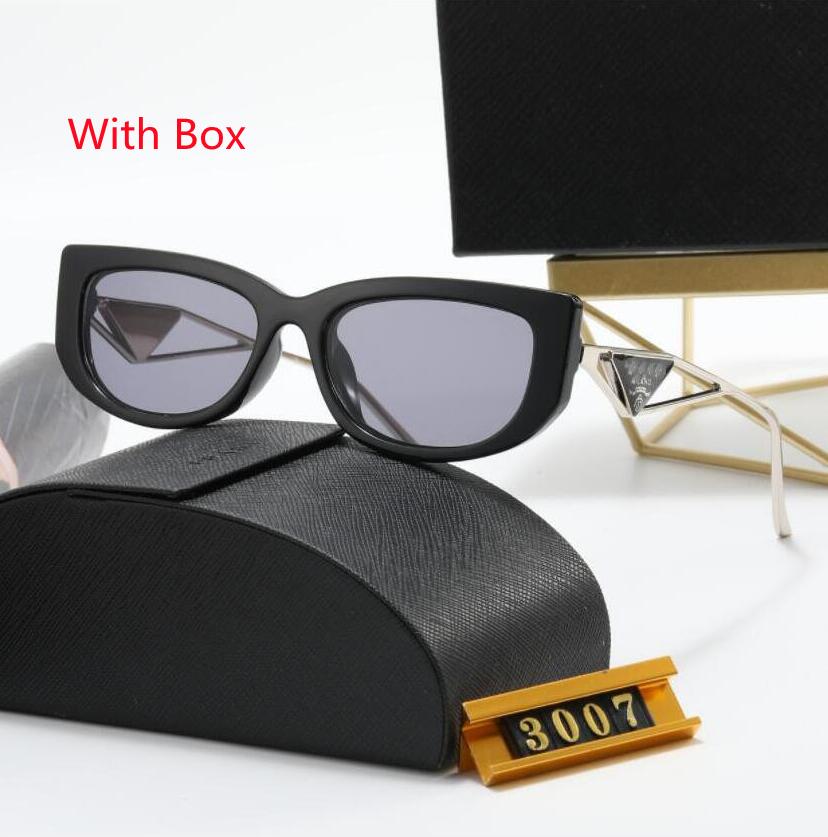 3007 New Brand Design Sunglasses Womens Mens Designer Premium Fashion Metal Oversized Sunglasses Retro Women Men UV400
3007 New Brand Design Sunglasses Womens Mens Designer Premium Fashion Metal Oversized Sunglasses Retro Women Men UV400