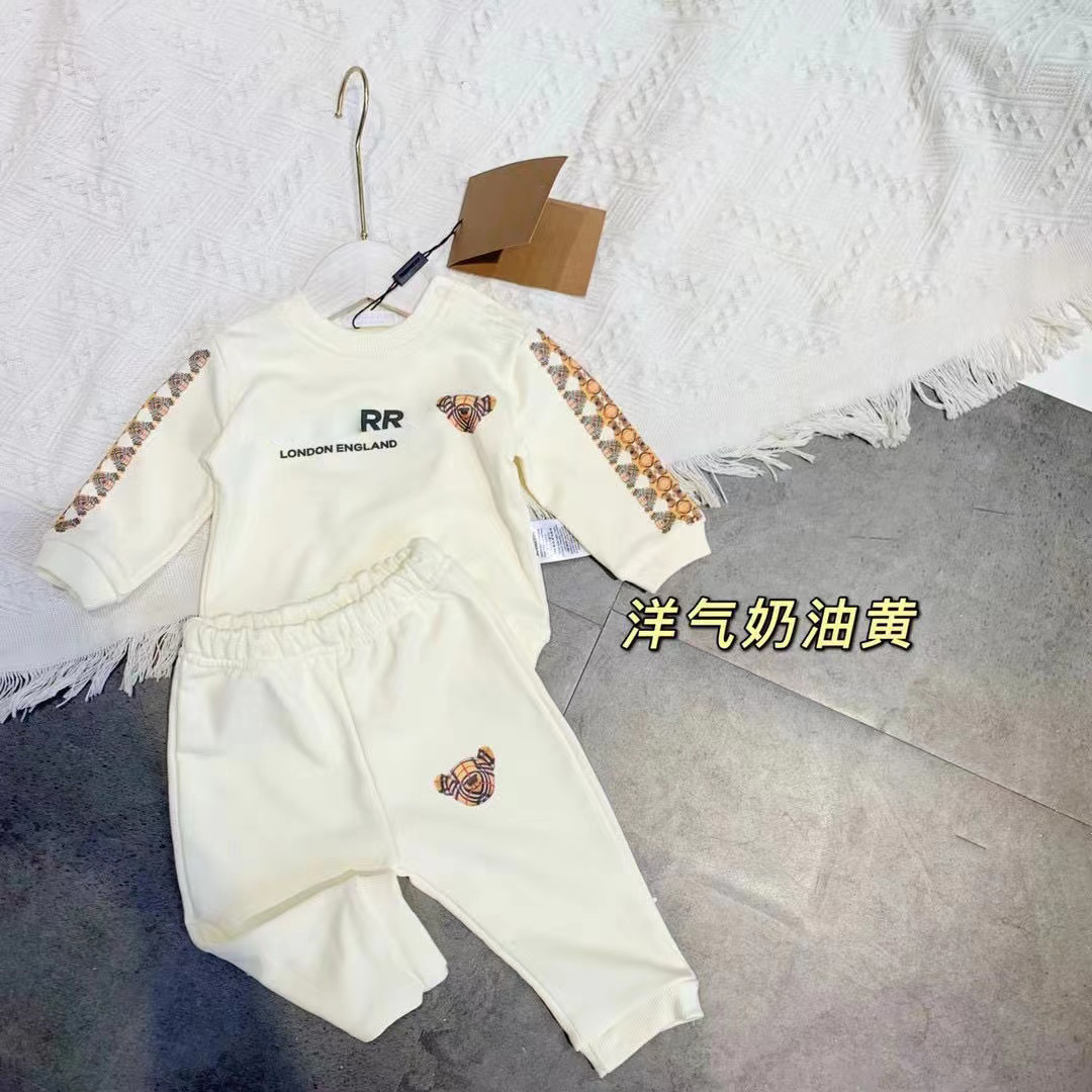 Luxury Designer Newborn Baby Girl Boy Rompers Clothes Infant Girls Letter Print long Sleeves Jumpsuits Onesie Bodysuit more style Kids Clothing Jumpsuits tops
Luxury Designer Newborn Baby Girl Boy Rompers Clothes Infant Girls Letter Print long Sleeves Jumpsuits Onesie Bodysuit more style Kids Clothing Jumpsuits tops