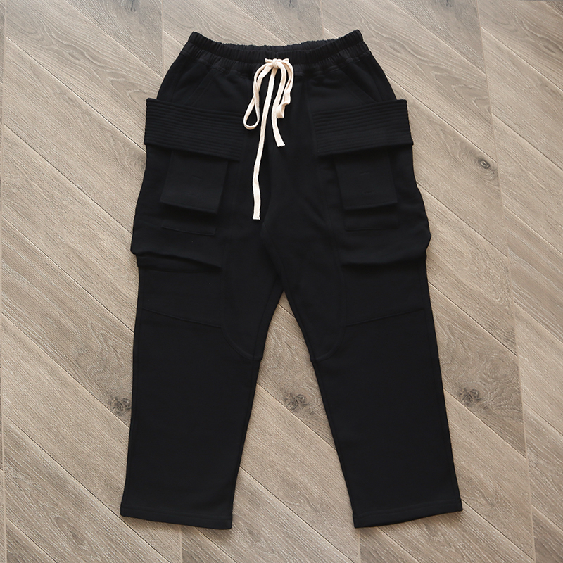 2023FW Cargo Black Pants Sweatpants Men Women 1 Quality Multiple Pockets Joggers Drawstring Pants Trousers
2023FW Cargo Black Pants Sweatpants Men Women 1 Quality Multiple Pockets Joggers Drawstring Pants Trousers