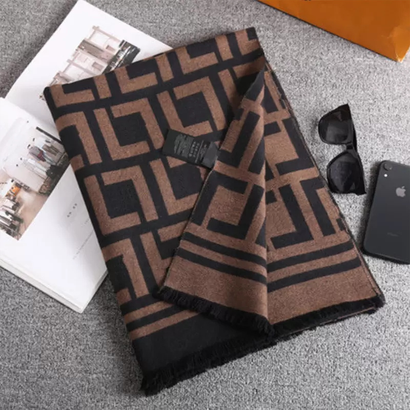 Winter Designer Scarfs Men Women Fashion Wool Pashmina Classic Letter Scarves Ladies Outdoor Soft Scarf Long Shawl Wrap High Quality
Winter Designer Scarfs Men Women Fashion Wool Pashmina Classic Letter Scarves Ladies Outdoor Soft Scarf Long Shawl Wrap High Quality