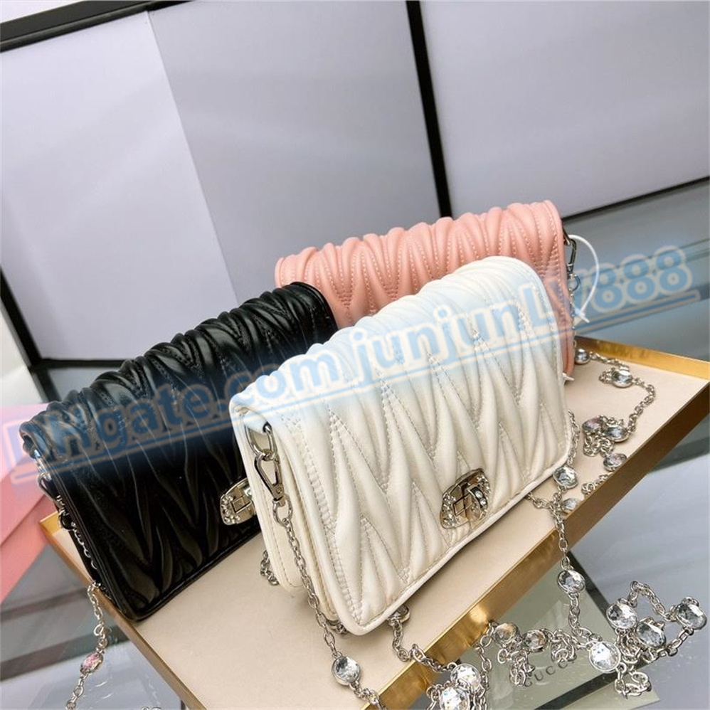 Top miu bag quality Silver chain Shoulder Bags soft sheep leather handbags Luxury designewallet womens Cross body bag Hobo Totes Evening Bags purse XJUY, High-quality
Top miu bag quality Silver chain Shoulder Bags soft sheep leather handbags Luxury designewallet womens Cross body bag Hobo Totes Evening Bags purse XJUY, High-quality