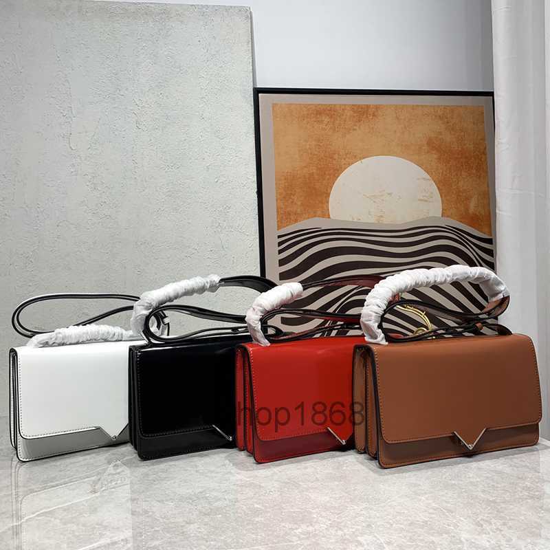 Luxury Womens Embleme Brushed-leather Bag Flap Shoulde Bags Classic Triangular Badge Crossbody Bag Silver Metal Rectangular Handbags 24cm, Color 1
Luxury Womens Embleme Brushed-leather Bag Flap Shoulde Bags Classic Triangular Badge Crossbody Bag Silver Metal Rectangular Handbags 24cm, Color 1