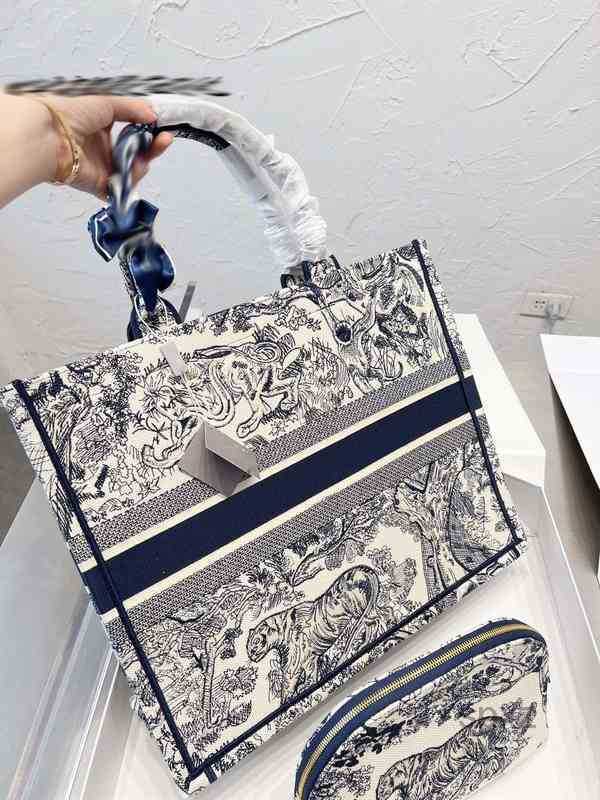 Evening Bags 2022 Tote High Capacity Crossbody Bags Wallet for Women Brand Designer Shoulder Clutch Strap Fashion Single Messengers Purses
Evening Bags 2022 Tote High Capacity Crossbody Bags Wallet for Women Brand Designer Shoulder Clutch Strap Fashion Single Messengers Purses