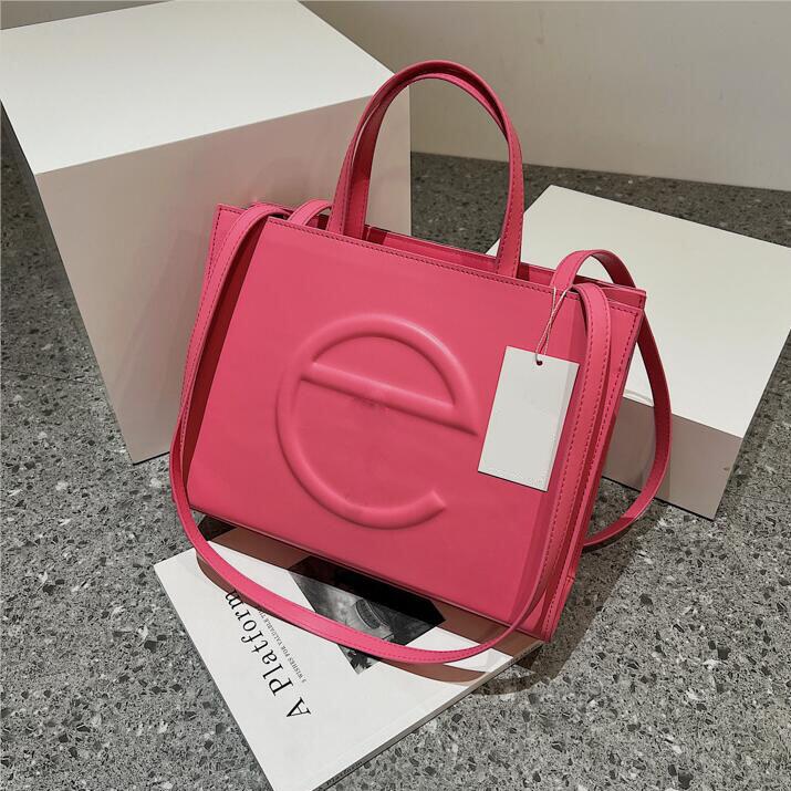 Designers 2022 Top Designer Teelfars Bags Womens Purse Tote Handbags Fashion Style Luxury Far Bag Pu Leather High Quality Tote Handbag
Designers 2022 Top Designer Teelfars Bags Womens Purse Tote Handbags Fashion Style Luxury Far Bag Pu Leather High Quality Tote Handbag