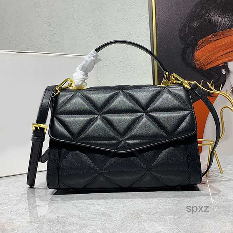 Evening Bags Diamond Lattice Tote Bag Women Shoulder Cross Body Bags Geometric Pattern Handbag Hardware Letter Removable Shoulder Strap Wallet
Evening Bags Diamond Lattice Tote Bag Women Shoulder Cross Body Bags Geometric Pattern Handbag Hardware Letter Removable Shoulder Strap Wallet