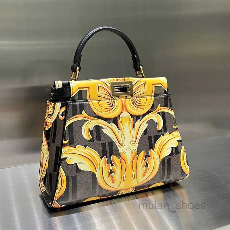 2022 Evening Bags Tote Bag Shoulder Bags Crossbody Purse Vintage Gold Baroque Print Letter Large Capacity Women Handbags Leather Removable Strap Totes Wallet, Customize
2022 Evening Bags Tote Bag Shoulder Bags Crossbody Purse Vintage Gold Baroque Print Letter Large Capacity Women Handbags Leather Removable Strap Totes Wallet, Customize
