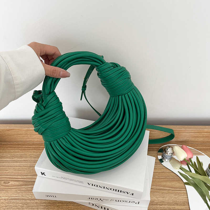 Bags 2022 trend New Line Bundle Clutch For Female High Quality Women's Handbag and Purse Designer Shoulder Senior Hobos Y2209, For the postage
Bags 2022 trend New Line Bundle Clutch For Female High Quality Women's Handbag and Purse Designer Shoulder Senior Hobos Y2209, For the postage