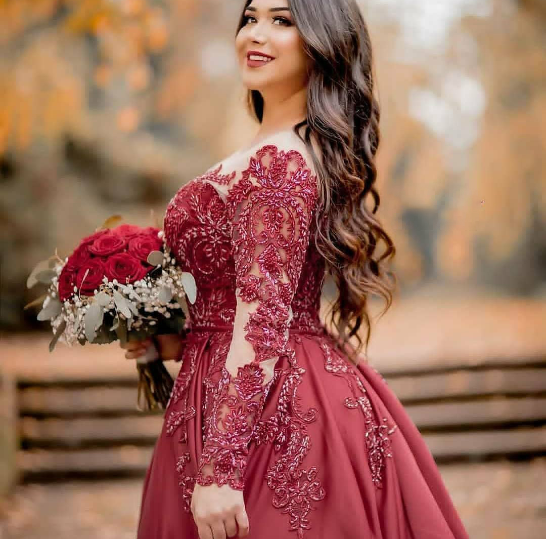 Red Beads Mermaid Evening Dresses Long Sleeve Appliqued Prom Gowns Vintage Detachable Train Formal Pageant Dress
